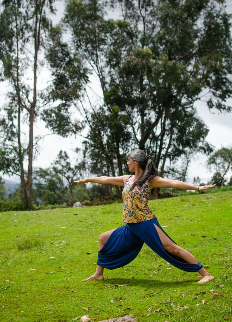 mujer yoga huaraz